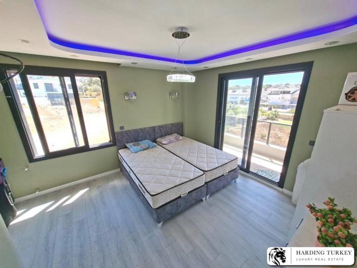 Image No.15-3 Bed Semi-Detached for sale