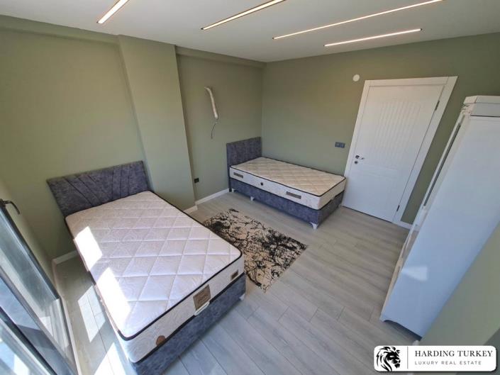 Image No.18-3 Bed Semi-Detached for sale