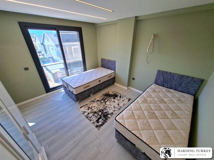 Image No.21-3 Bed Semi-Detached for sale