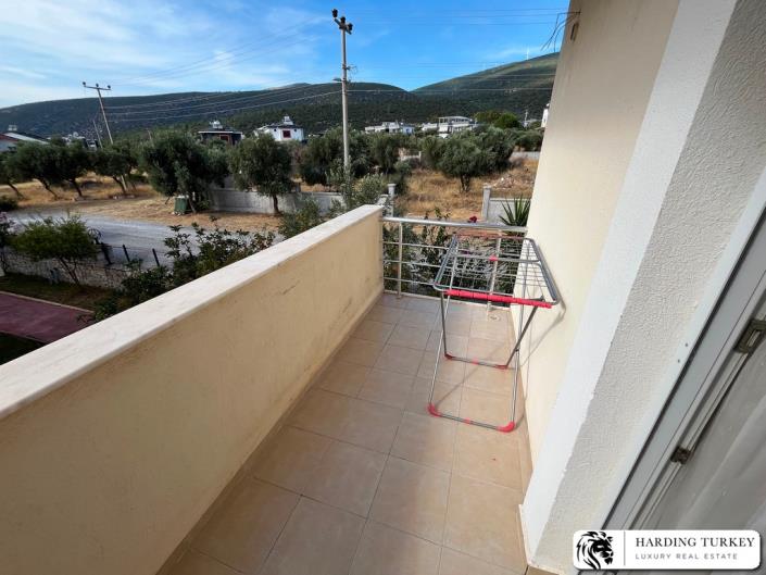 Image No.14-3 Bed Semi-Detached for sale
