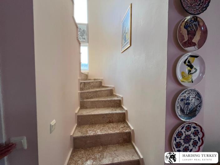 Image No.17-3 Bed Semi-Detached for sale