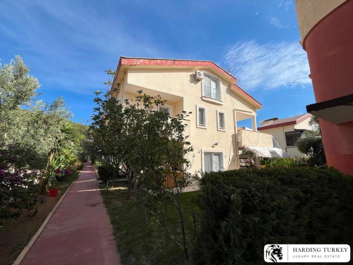 Image No.19-3 Bed Semi-Detached for sale