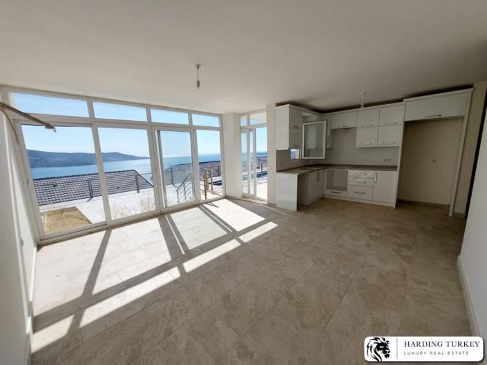 Image No.16-3 Bed Semi-Detached for sale
