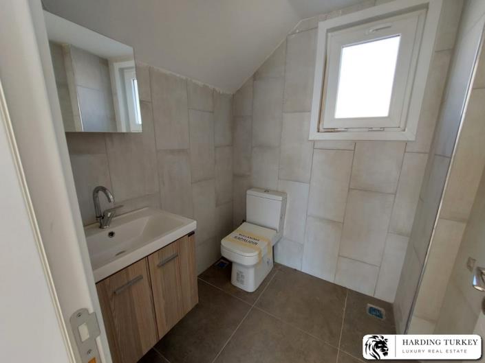 Image No.22-3 Bed Semi-Detached for sale