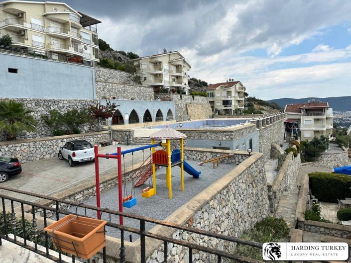 Image No.9-4 Bed Duplex for sale