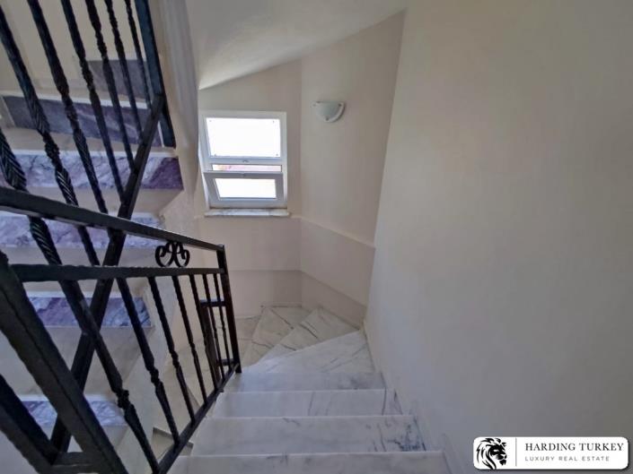 Image No.20-4 Bed Villa / Detached for sale