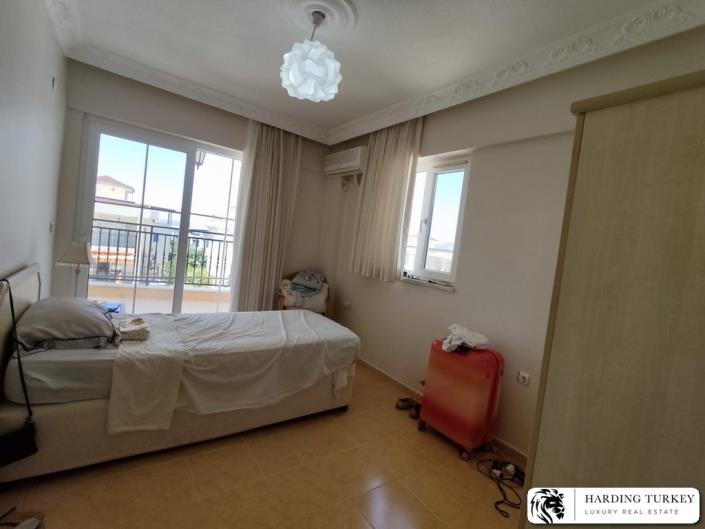 Image No.35-4 Bed Villa / Detached for sale