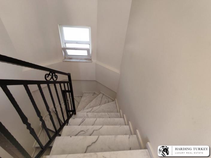 Image No.44-4 Bed Villa / Detached for sale