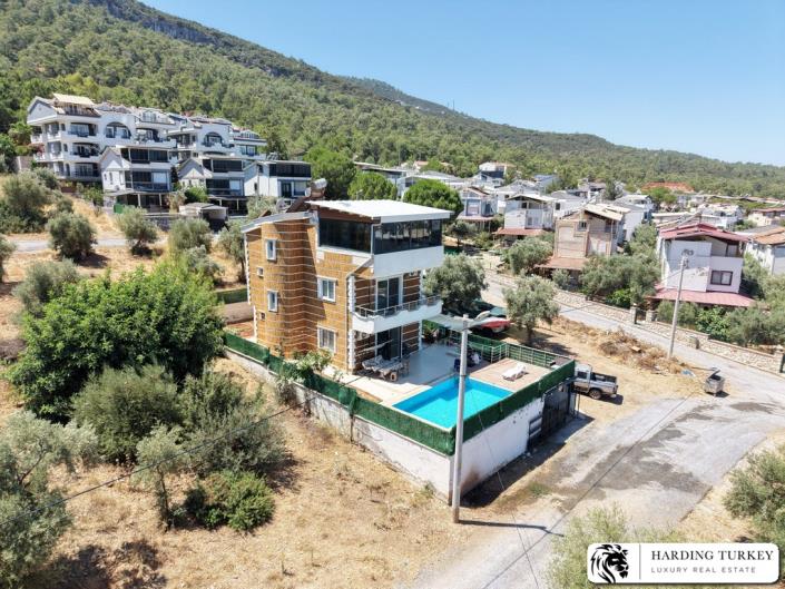 Image No.6-4 Bed Villa / Detached for sale