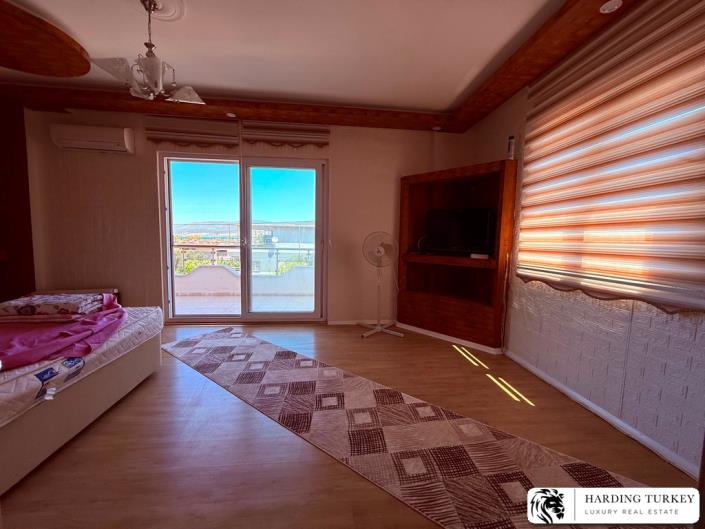 Image No.21-4 Bed Villa / Detached for sale