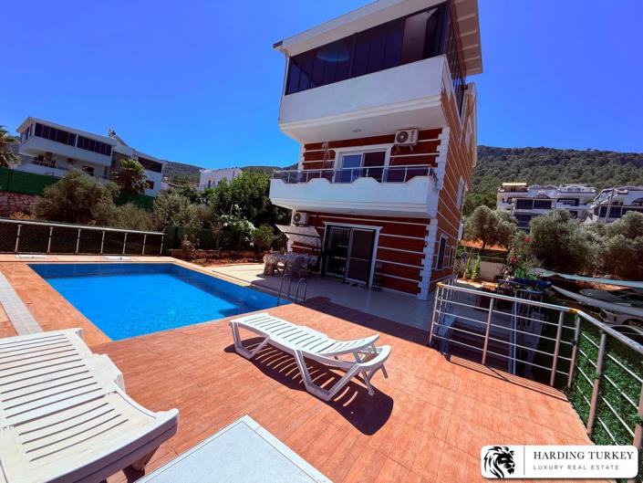 Image No.2-4 Bed Villa / Detached for sale