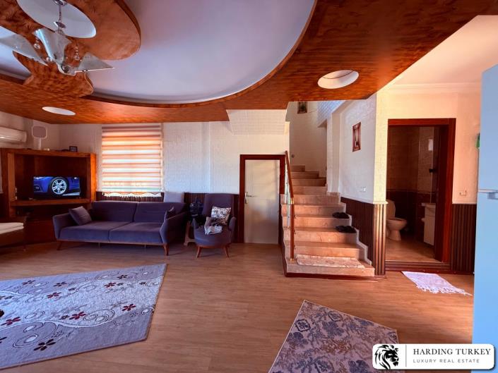 Image No.39-4 Bed Villa / Detached for sale