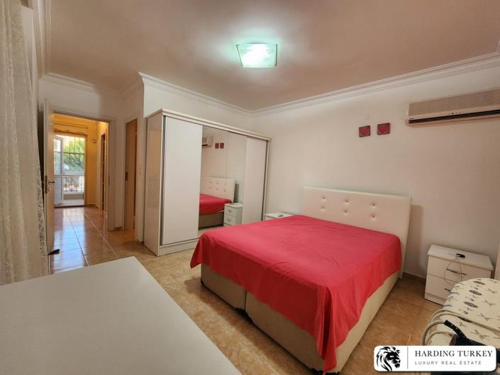 Image No.8-4 Bed Semi-Detached for sale