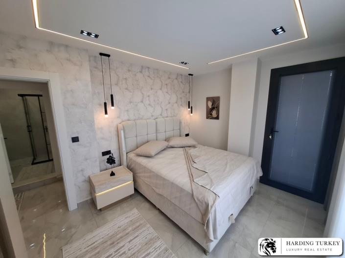 Image No.24-3 Bed Semi-Detached for sale