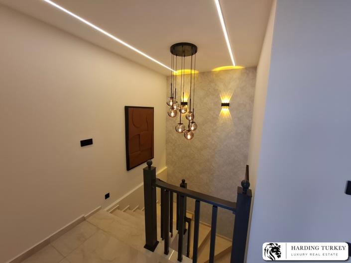Image No.30-3 Bed Semi-Detached for sale