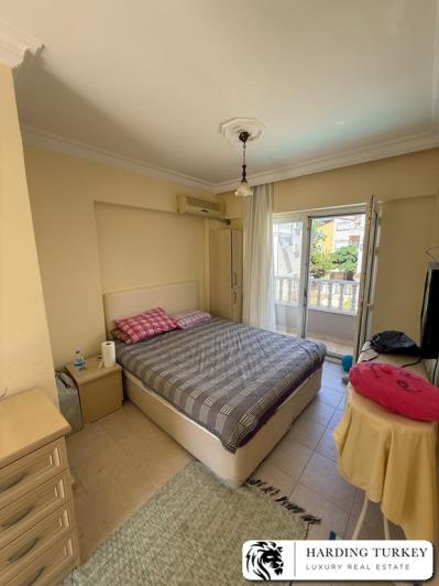 Image No.23-4 Bed Semi-Detached for sale