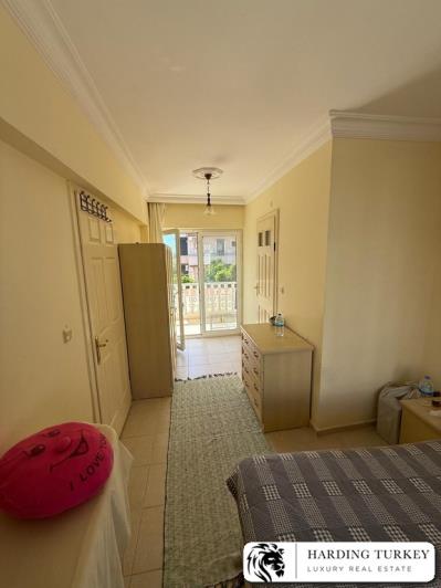 Image No.24-4 Bed Semi-Detached for sale