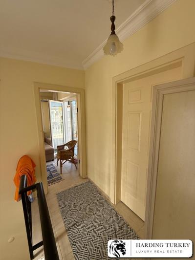 Image No.25-4 Bed Semi-Detached for sale