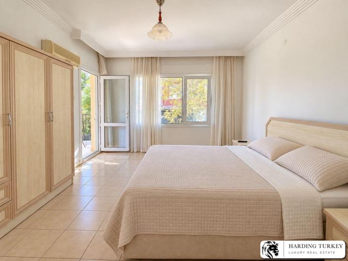 Image No.14-3 Bed Semi-Detached for sale