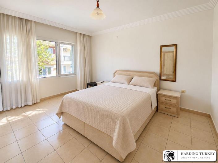 Image No.39-3 Bed Semi-Detached for sale
