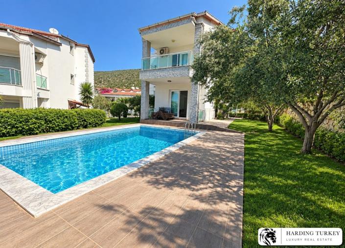 Image No.2-3 Bed Villa / Detached for sale