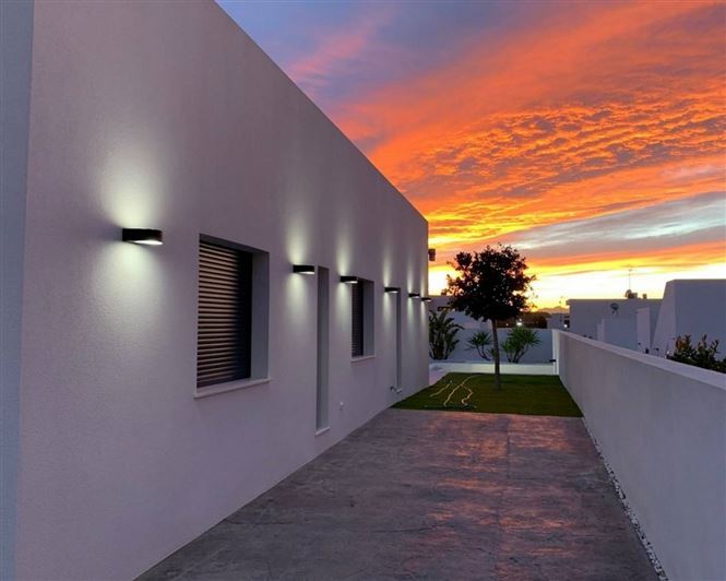 Image No.17-3 Bed Villa for sale