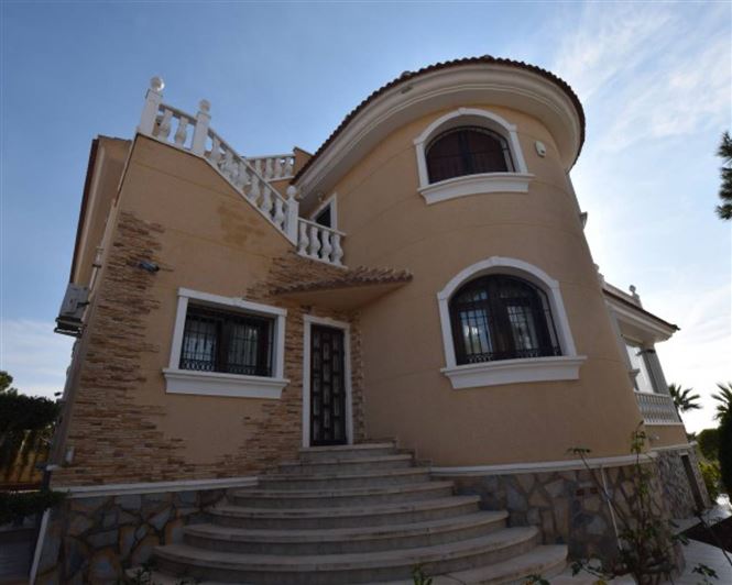 Image No.23-5 Bed Villa for sale