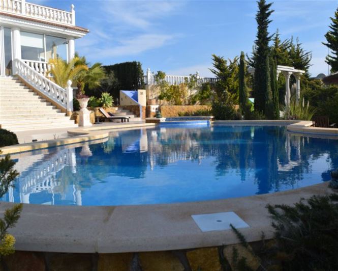 Image No.5-5 Bed Villa for sale