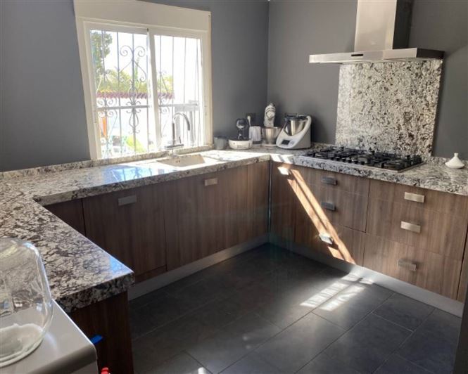 Image No.15-3 Bed Villa for sale