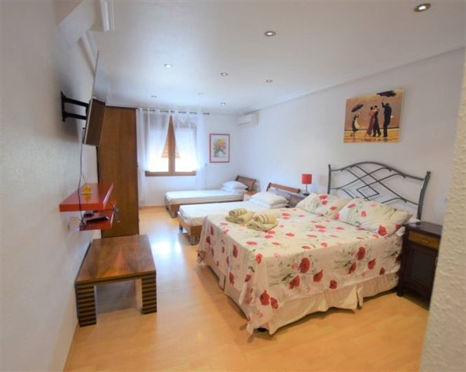 Image No.16-5 Bed Villa for sale