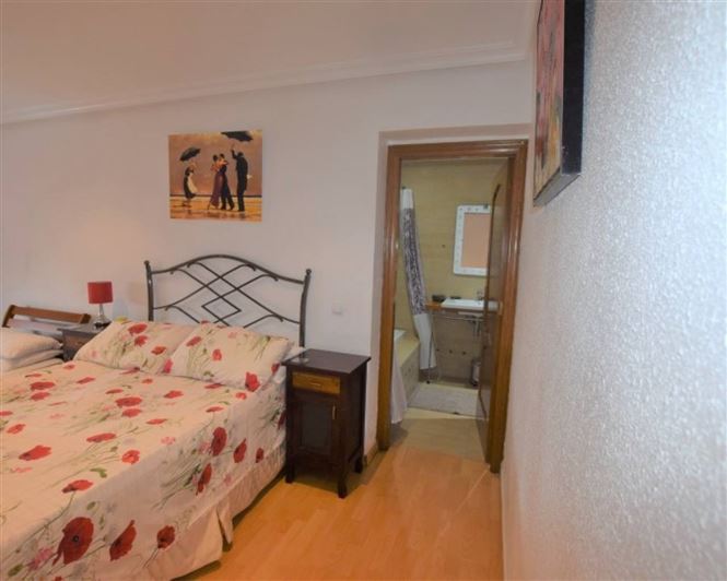 Image No.17-5 Bed Villa for sale