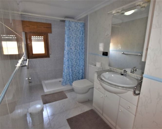 Image No.26-5 Bed Villa for sale