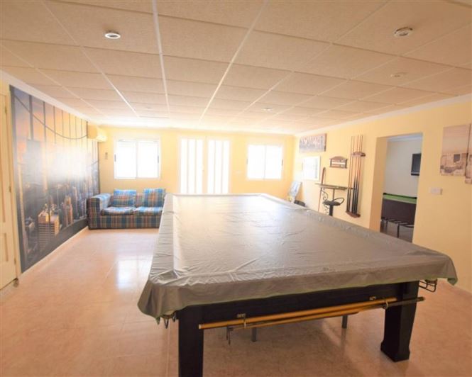 Image No.45-5 Bed Villa for sale