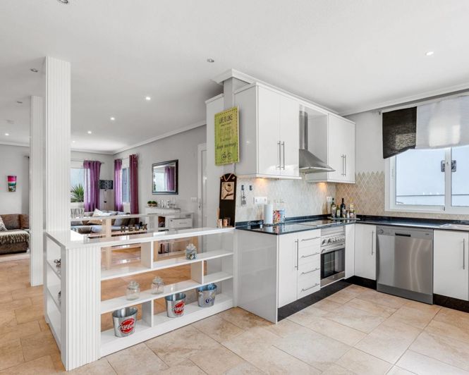 Image No.10-6 Bed Villa for sale