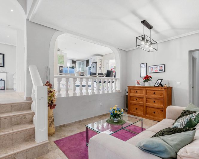 Image No.16-6 Bed Villa for sale