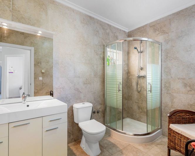 Image No.19-6 Bed Villa for sale