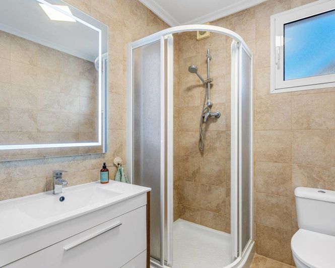 Image No.31-6 Bed Villa for sale