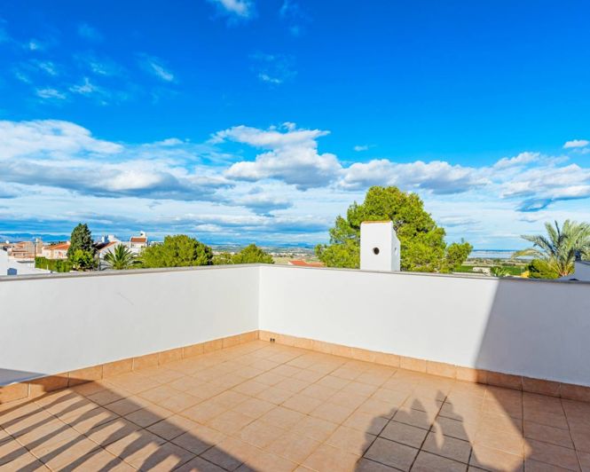 Image No.34-6 Bed Villa for sale