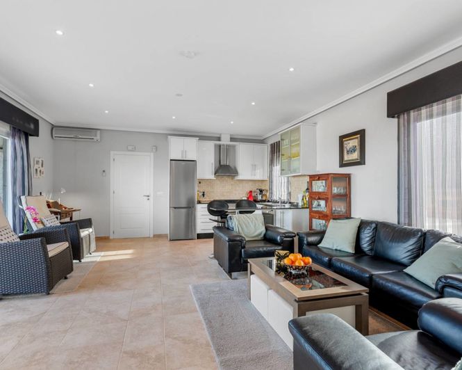 Image No.6-6 Bed Villa for sale