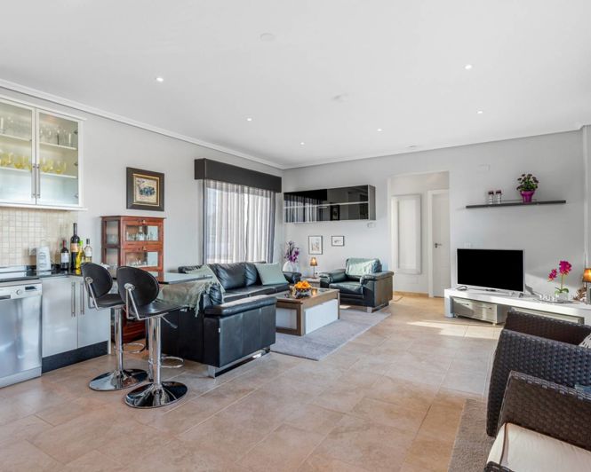 Image No.7-6 Bed Villa for sale