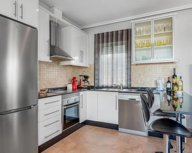 Image No.8-6 Bed Villa for sale