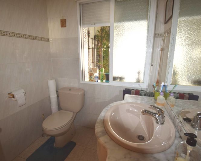 Image No.25-4 Bed Villa for sale