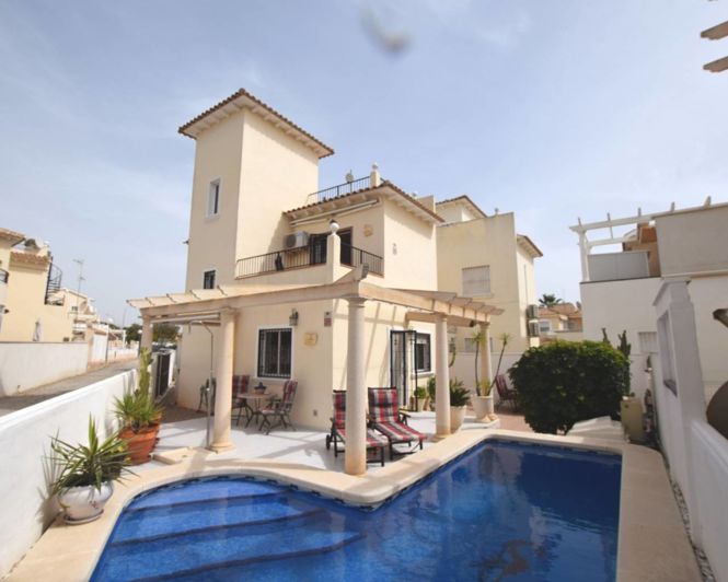 Image No.1-3 Bed Villa for sale