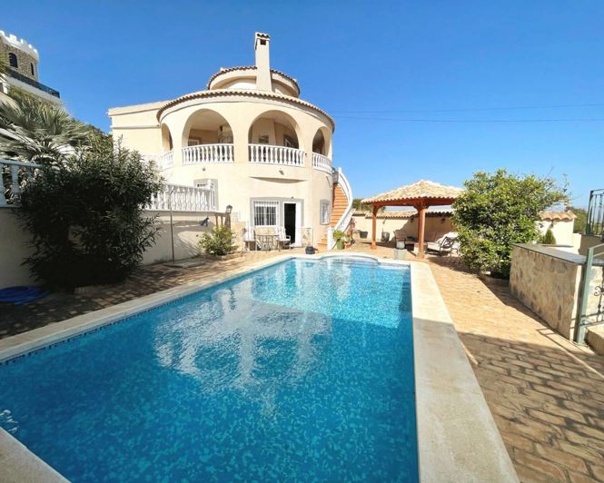 Image No.1-5 Bed Villa for sale