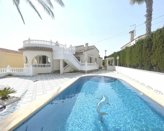 Image No.1-3 Bed Villa for sale