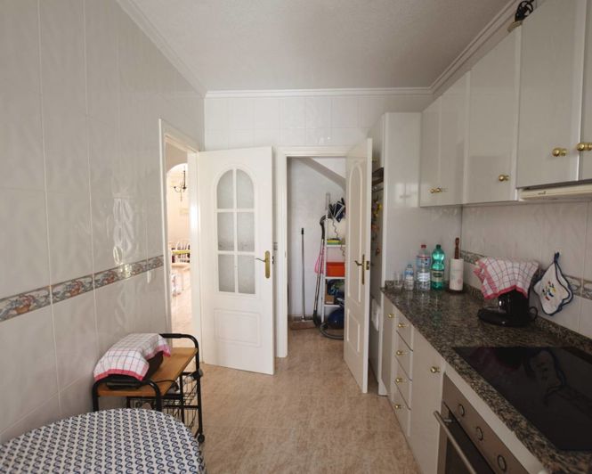 Image No.10-3 Bed Semi-Detached for sale