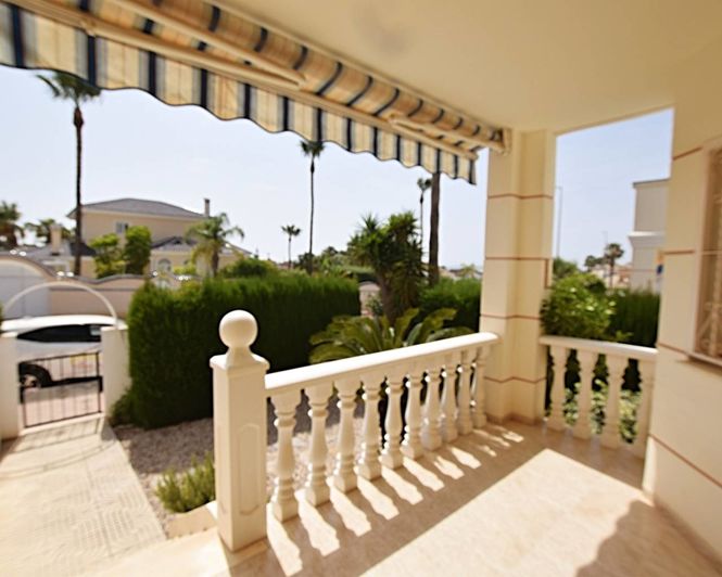 Image No.2-3 Bed Semi-Detached for sale