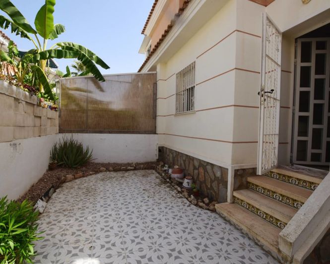 Image No.30-3 Bed Semi-Detached for sale