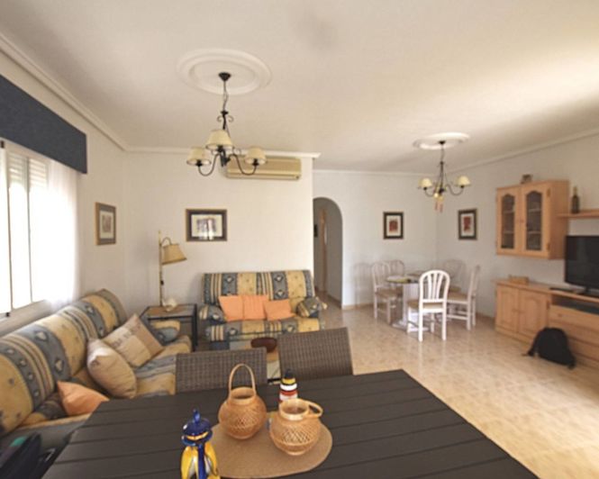 Image No.4-3 Bed Semi-Detached for sale