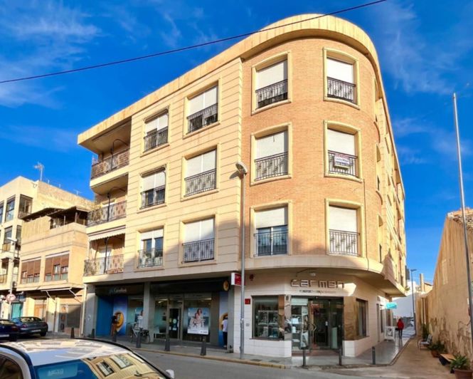 Image No.1-3 Bed Apartment for sale